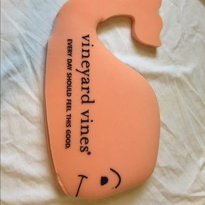 Vineyard vines whale hat